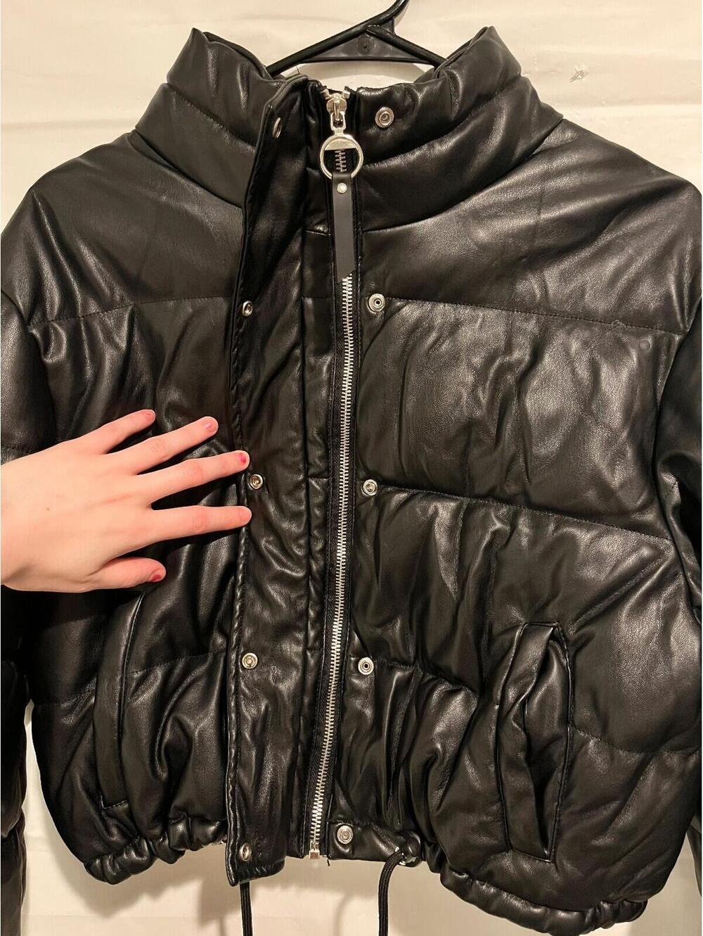 Love Tree Ladies Faux Leather Cropped Puffer Jacket Black Size Womens Small - Picture 3 of 11
